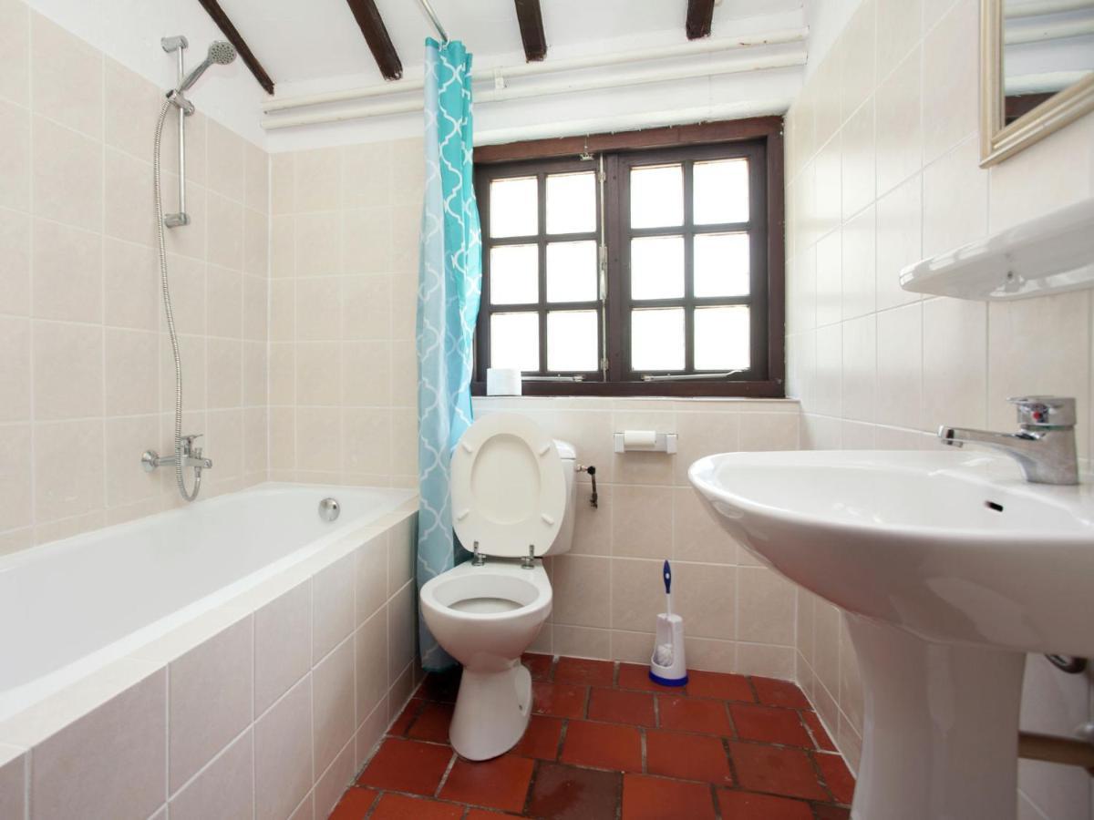 Magnificent Farmhouse In Sint Joost エクステリア 写真