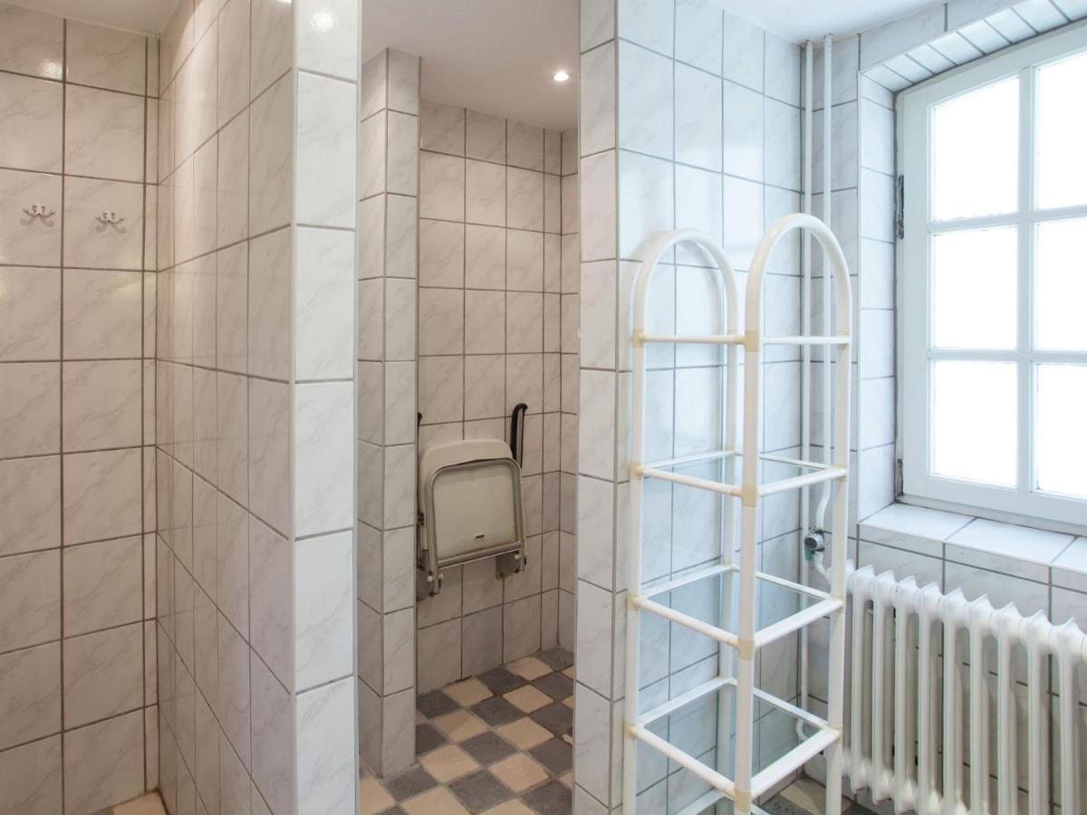 Magnificent Farmhouse In Sint Joost エクステリア 写真